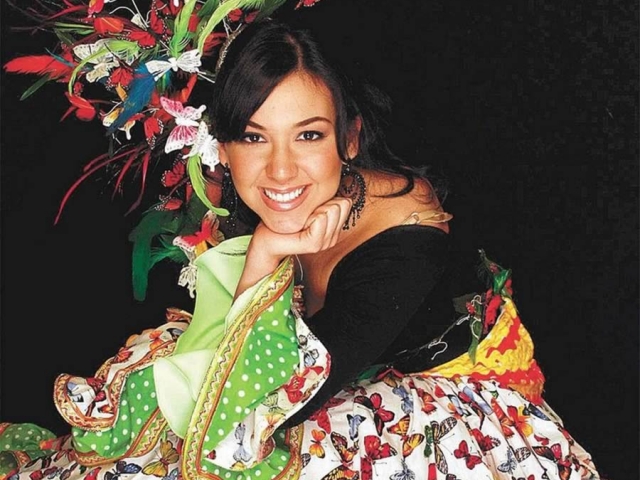 Olga Lucía Rodríguez Pérez - Reina del Carnaval 2004