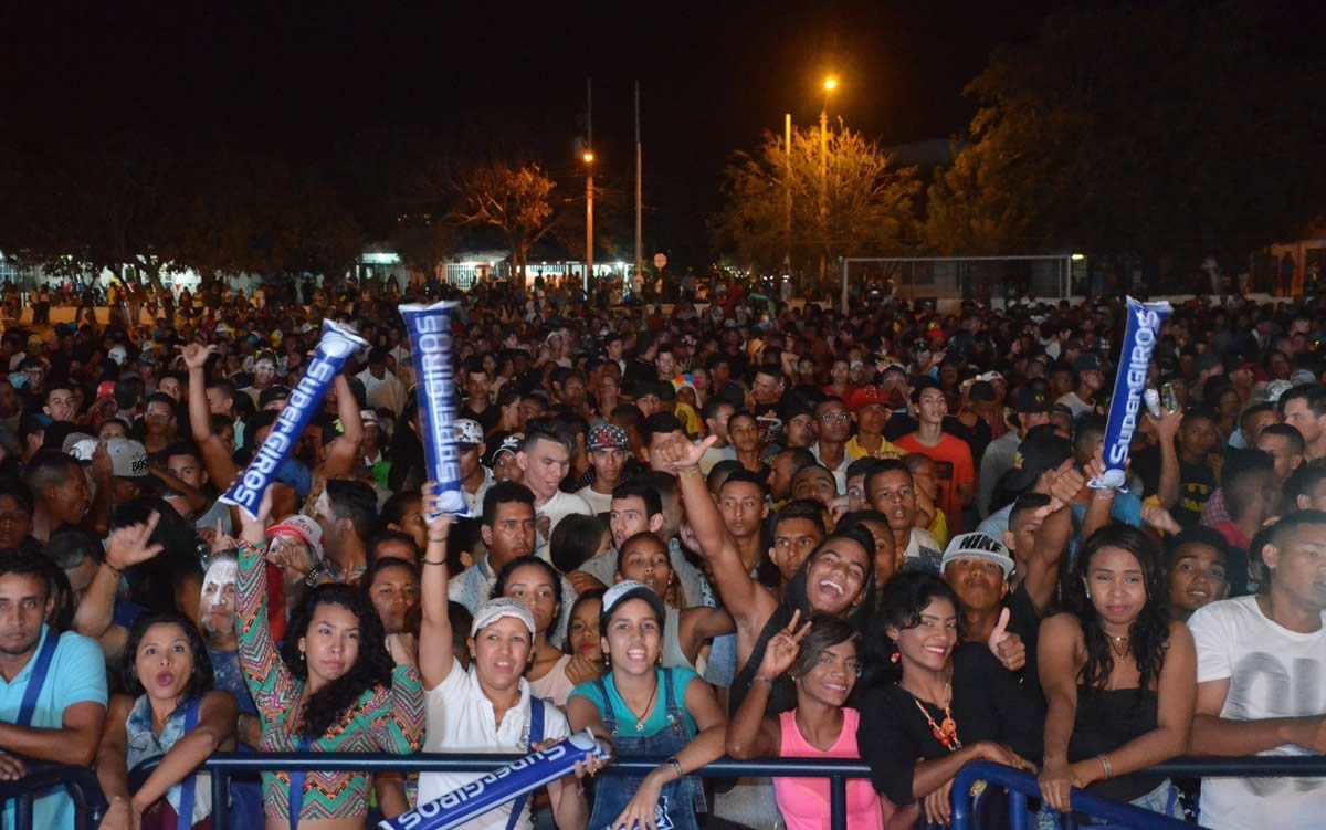 El talento de nuevas agrupaciones brilló en Viernes de Reina y Noche de Orquestas