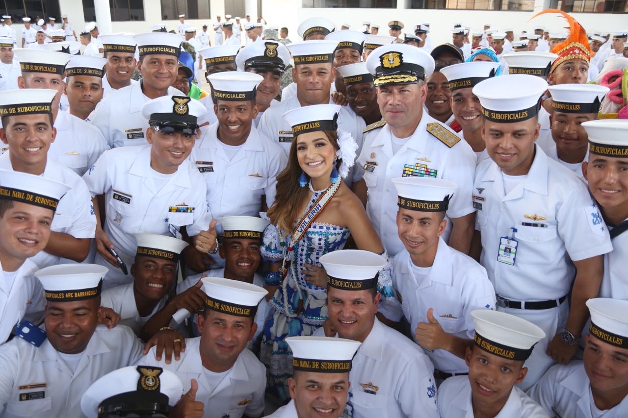 Armada Nacional proclama a Valeria como la Soberana de los Marinos