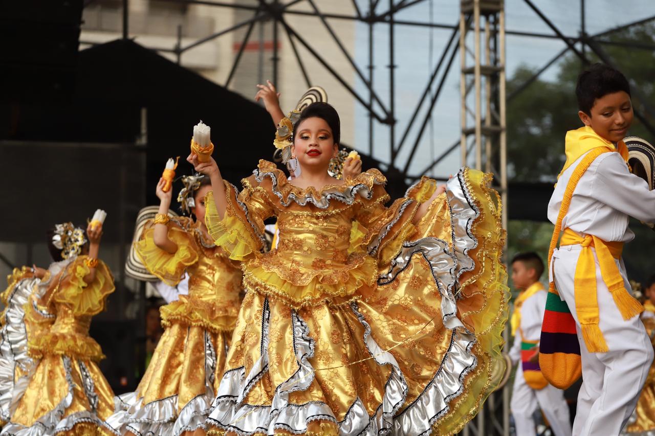 La tradición y alegría presentes en el Semillero del Carnaval